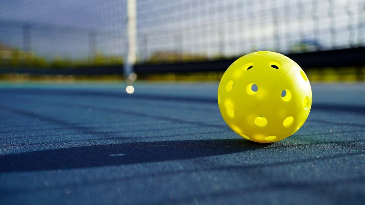 piso de la cancha de pickleball