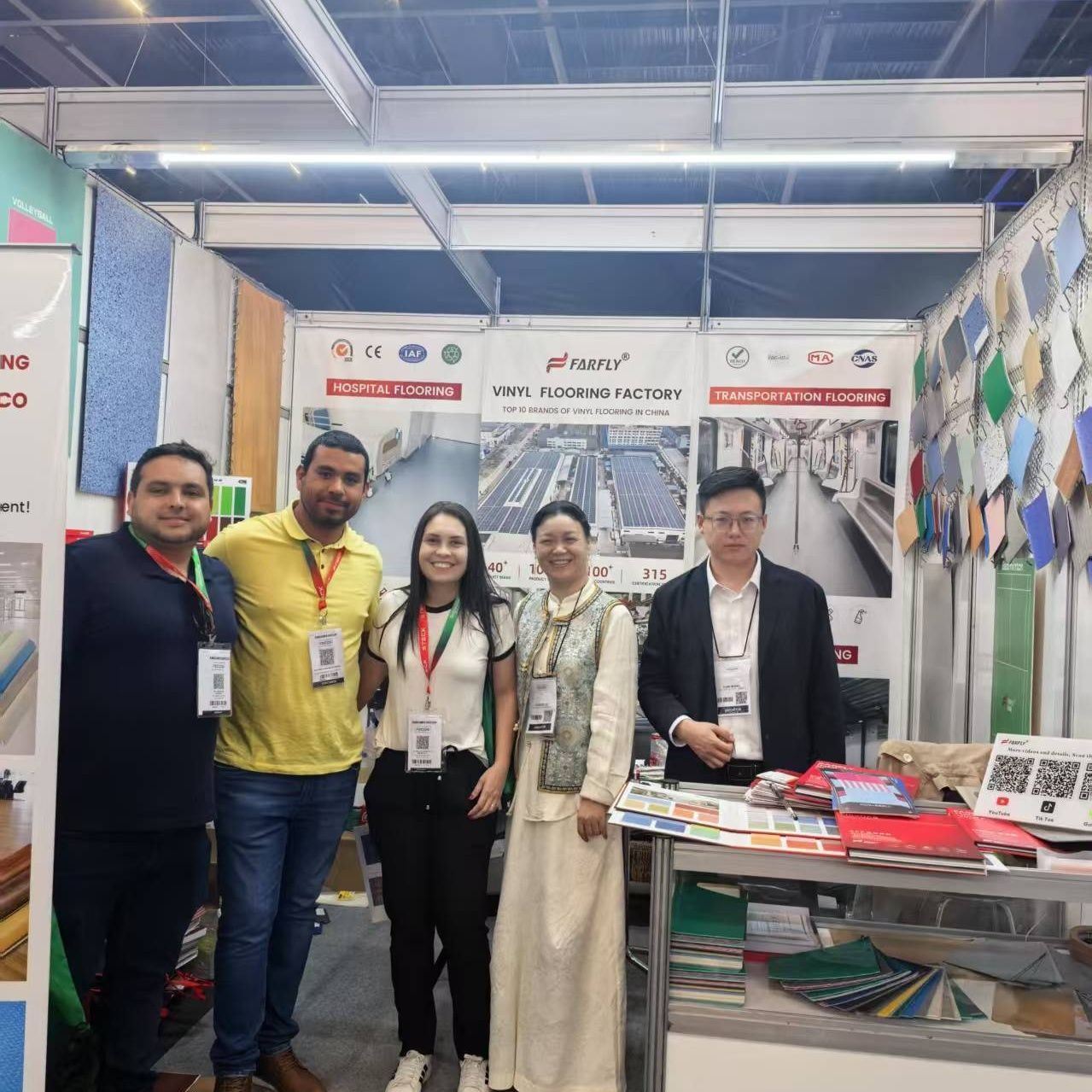 Pisos de vinilo Tengfang en la Feria Internacional de Materiales de Construcción de Brasil, favorecidos por las empresas locales