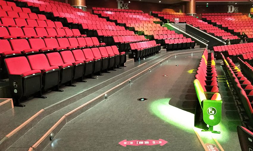 Pavimento de seguridad de 5000 m2 para cine en marzo de 2023 para Suning Cinemas